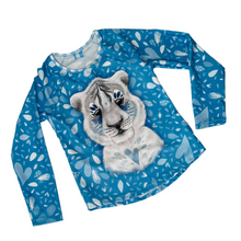 Load image into Gallery viewer, Size 6 long sleeve slim fit rashie