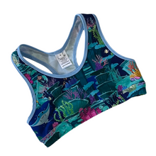 Load image into Gallery viewer, Size 8 racer back crop top